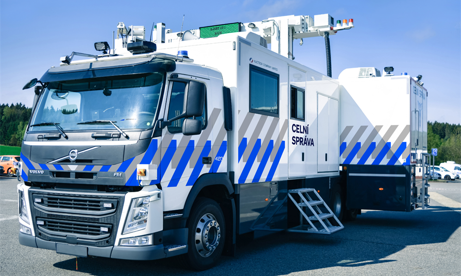 práce s novou vizuální identitou na vozidlech